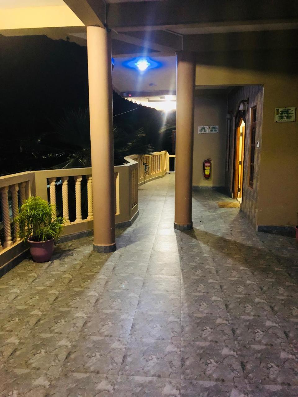 Gatewayinn Маннар Екстер'єр фото
